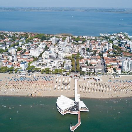 Appartamenti Dal Moro Lignano Sabbiadoro Exterior photo